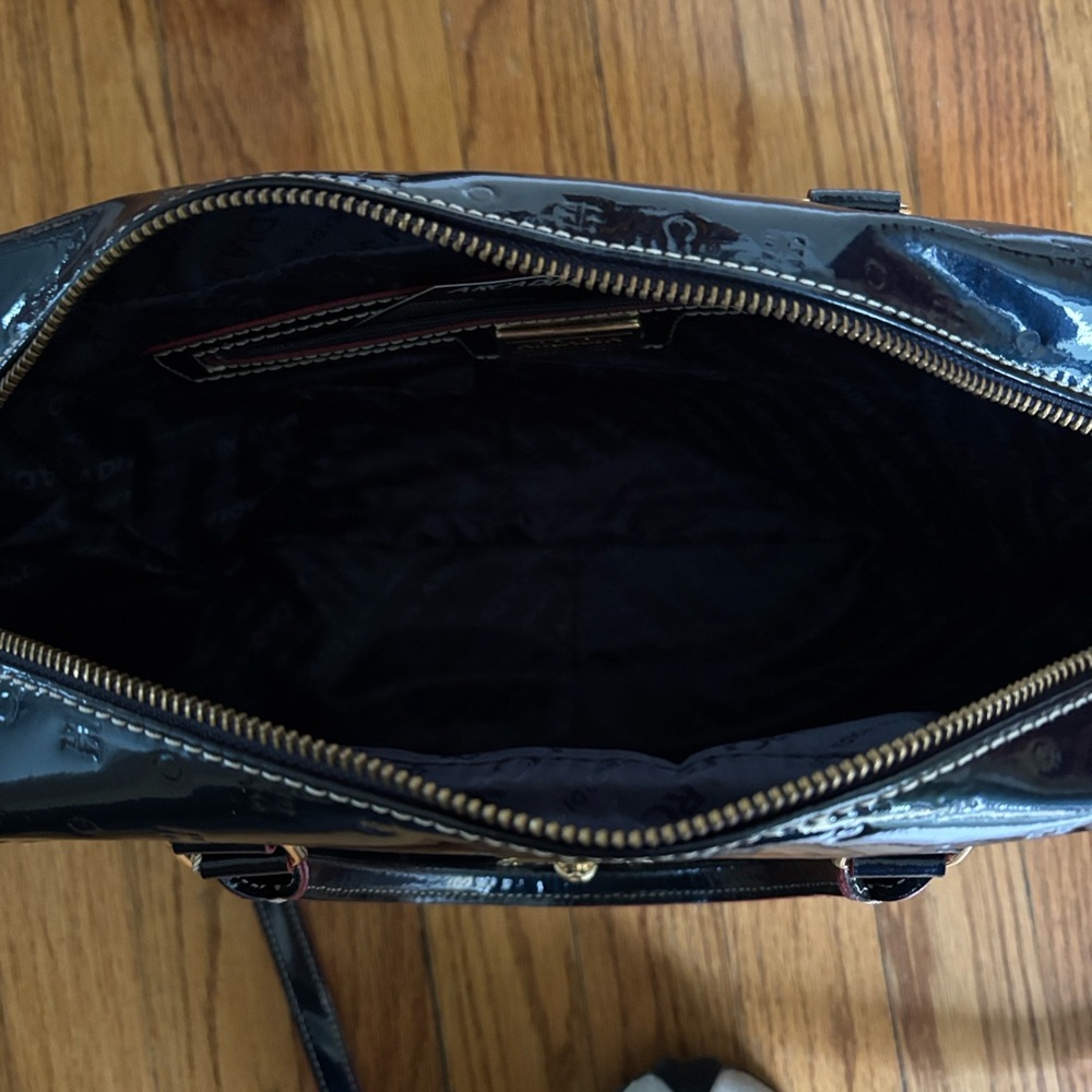 Arcadia Oceano Patent Leather Bag - Picture 12 of 12
